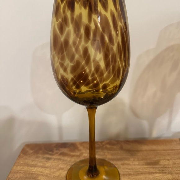 4 Amber Tortoise Shell Leopard Amber  Art Glass Wine Glasses Set Vintage Vibes - Picture 7 of 11
